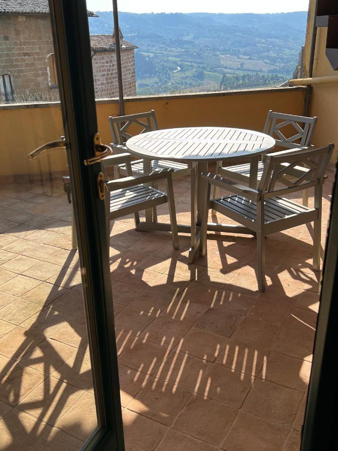 Appartamento Con Terrazzo Orvieto Exterior photo